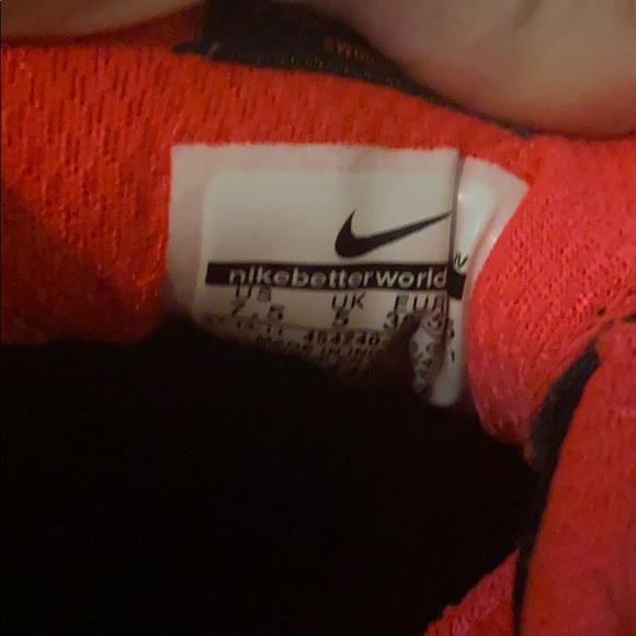 7.5 Nike Dual Fusion Running Shoes - Picture 7 of 7